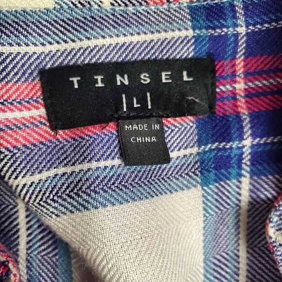 Tinsel Women’s Large Pink Blue Plaid Long Sleeve Button Down Shirt 100% Rayon - Picture 6 of 8